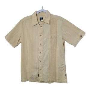 KÜHL Short Sleeve Button-down Shirt, Sz M (PTP 21 in)